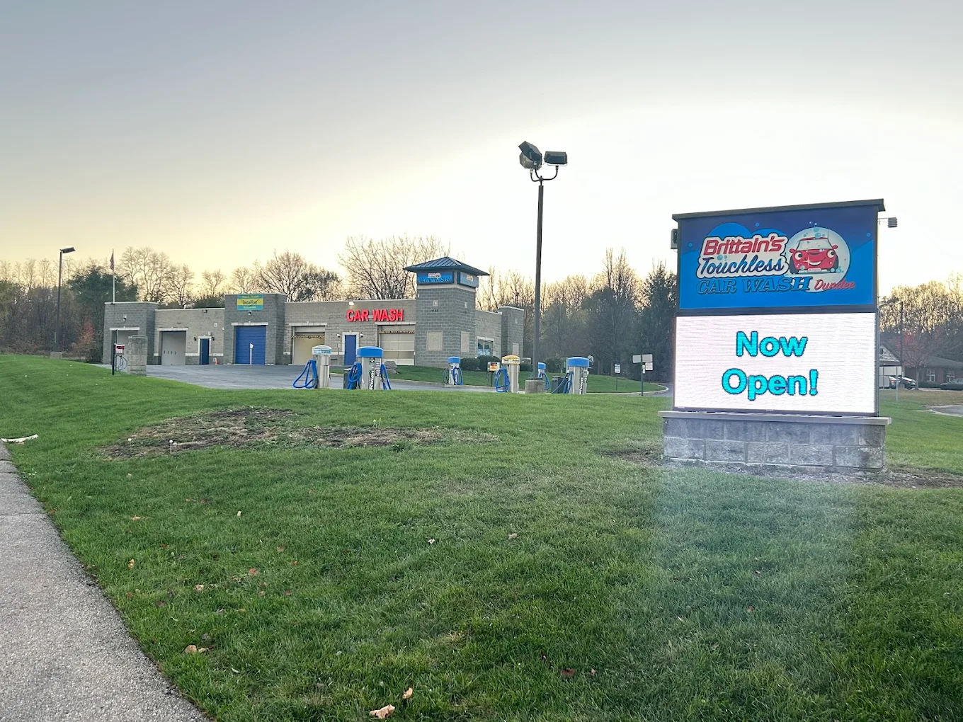 Brittain's Touchless Car Wash — West Dundee exterior